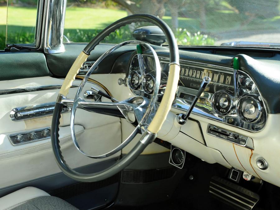 Панель приборов Cadillac Eldorado Brougham 1958 года  (фото 47 из 49)